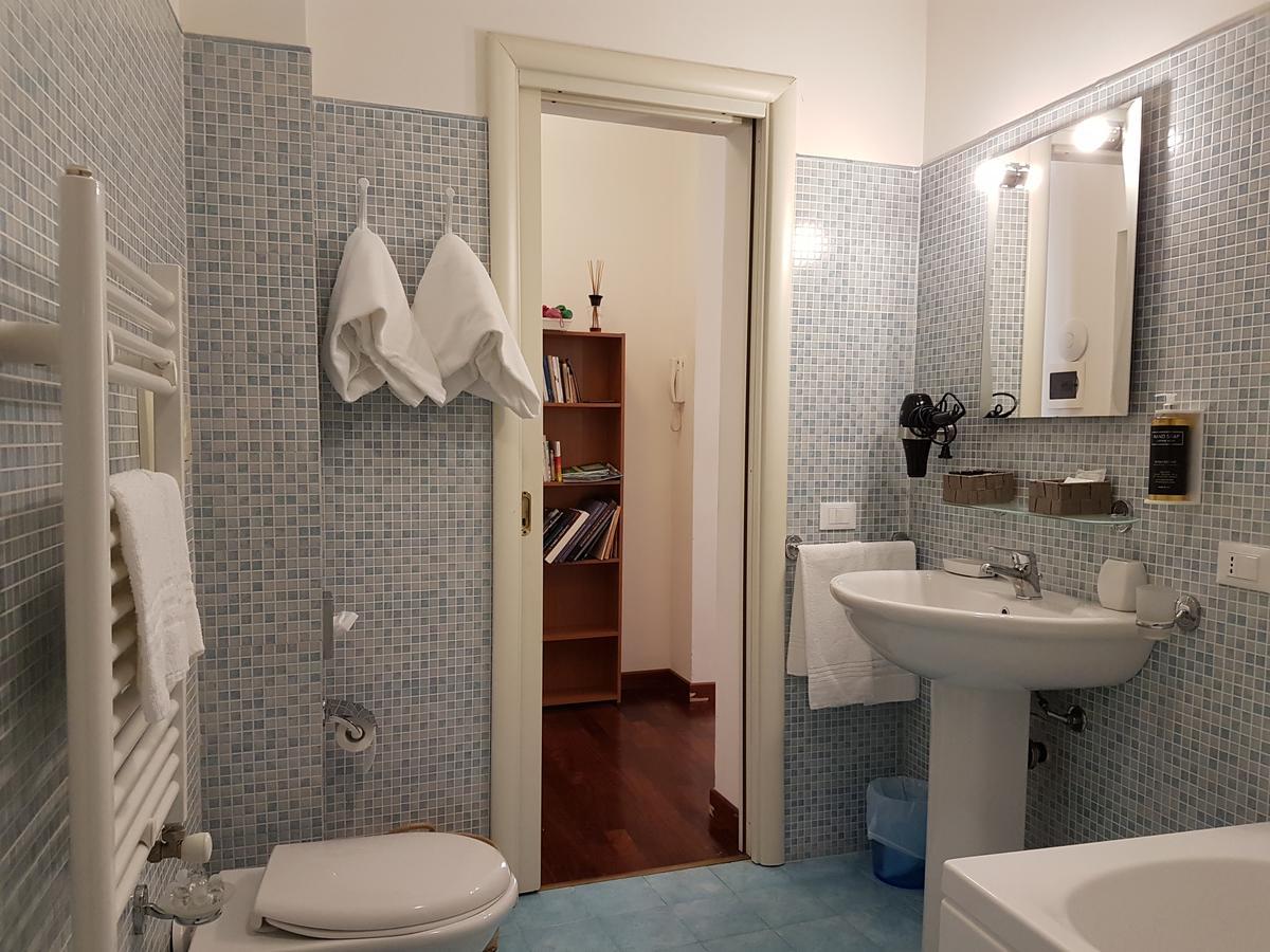 Bed & Parking Apartment Palermo Luaran gambar