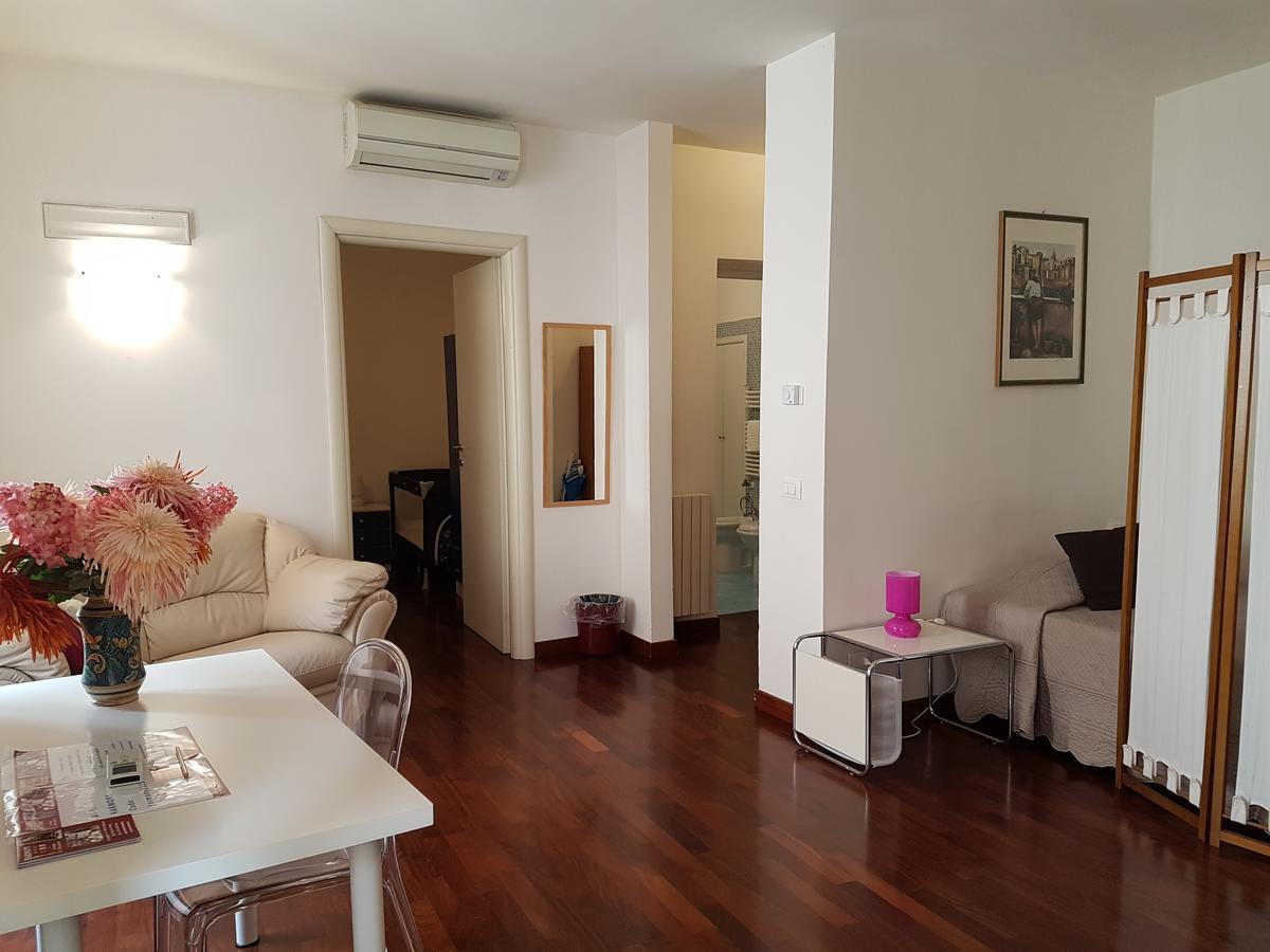 Bed & Parking Apartment Palermo Luaran gambar