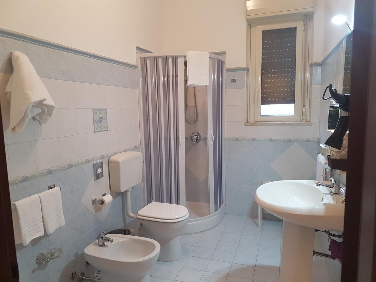 Bed & Parking Apartment Palermo Luaran gambar